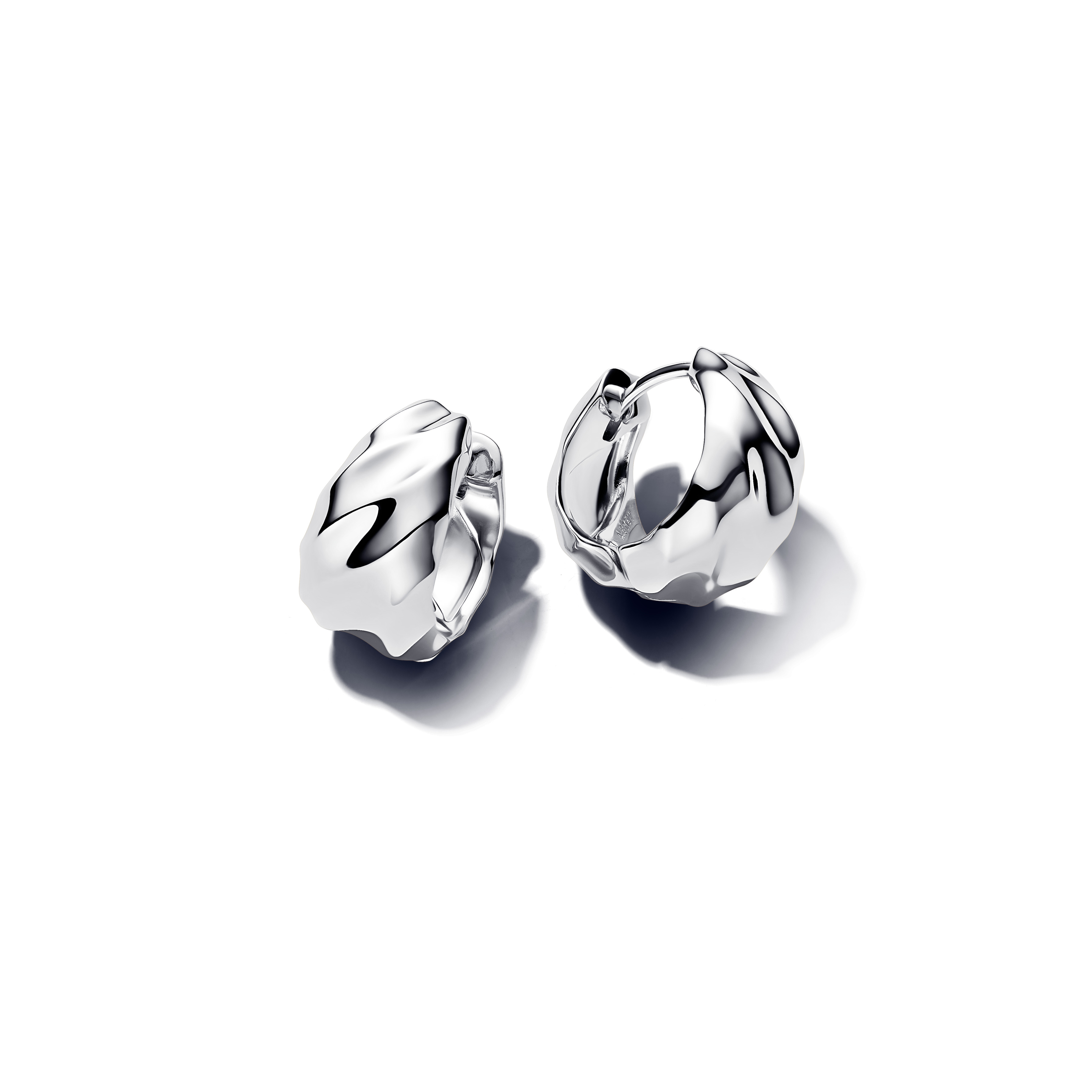 Pandora Essence Creolen 293874C00